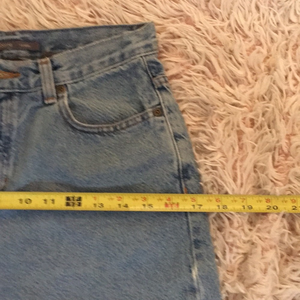 🤖VTG mid rise medium wash denim shorts - Picture 6 of 8